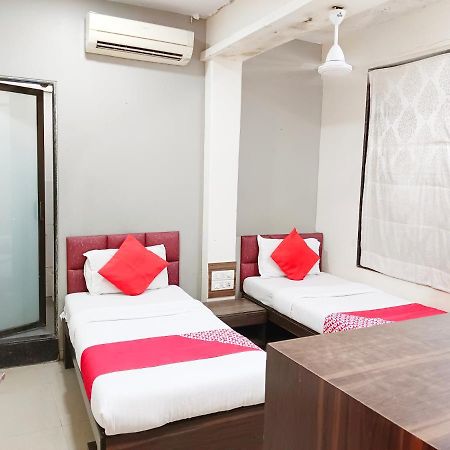 Hotel Amfahh - Andheri West Railway Station Мумбай Екстериор снимка