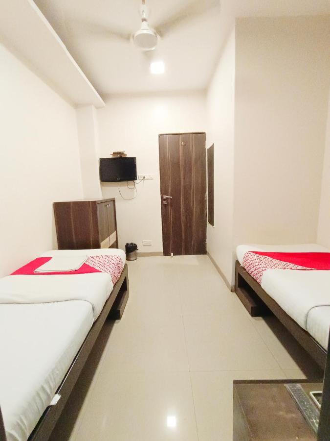 Hotel Amfahh - Andheri West Railway Station Мумбай Екстериор снимка