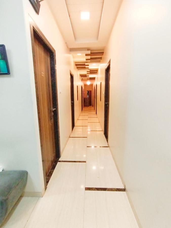 Hotel Amfahh - Andheri West Railway Station Мумбай Екстериор снимка