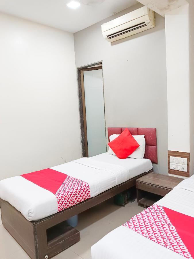 Hotel Amfahh - Andheri West Railway Station Мумбай Екстериор снимка