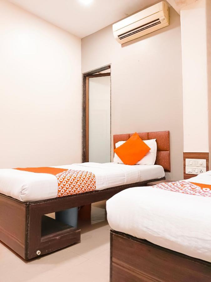 Hotel Amfahh - Andheri West Railway Station Мумбай Екстериор снимка