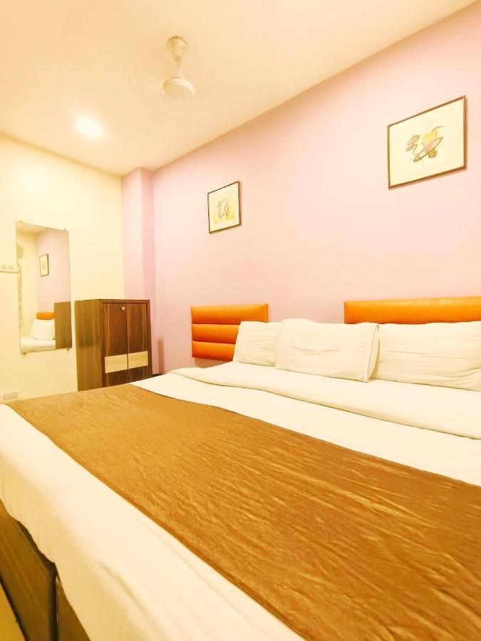 Hotel Amfahh - Andheri West Railway Station Мумбай Екстериор снимка